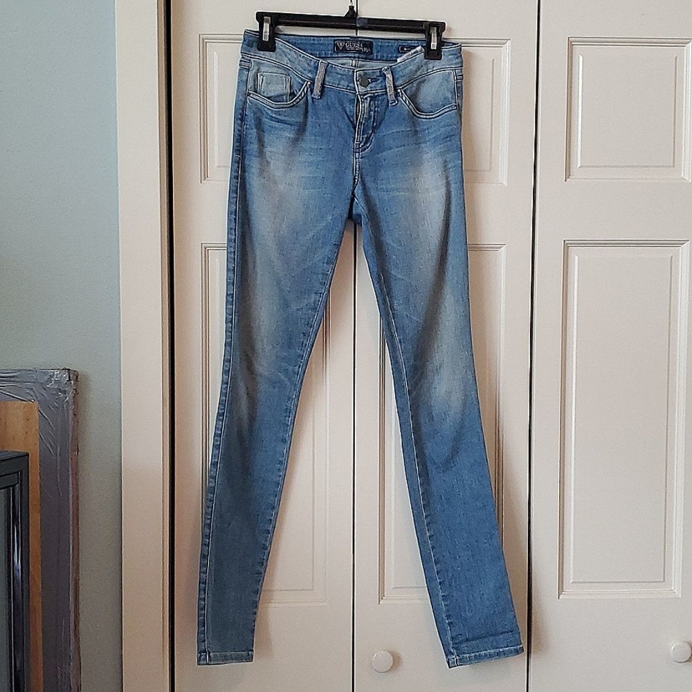 GUESS Jeans, Skinny, Size 27, Metal buckle Loops, Stretchy, Excellent Condition!